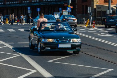 Wroclaw, Polonya - Mayıs 2021: Klasik Wroclaw Bölgesi 'nin eski eski vagonlarında gezinme