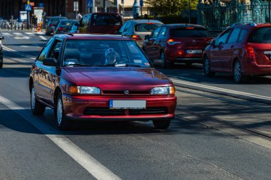 Wroclaw, Polonya - Mayıs 2021: Klasik Wroclaw Bölgesi 'nin eski eski vagonlarında gezinme