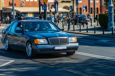 Wroclaw, Polonya - Mayıs 2021: Klasik Wroclaw Bölgesi 'nin eski eski vagonlarında gezinme