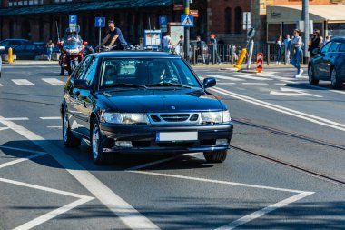 Wroclaw, Polonya - Mayıs 2021: Klasik Wroclaw Bölgesi 'nin eski eski vagonlarında gezinme