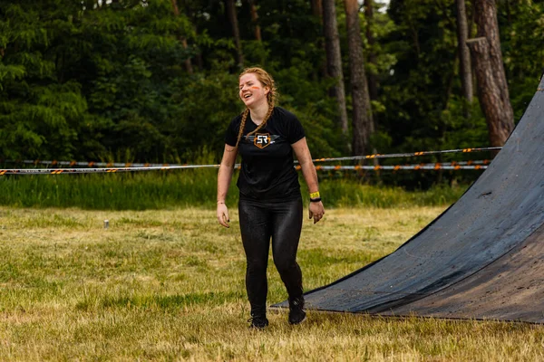 Poznan Polen Juni 2021 Hård Extrem Hinderbana Survival Race Regnig — Stockfoto