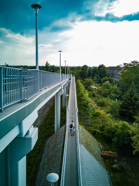 Wroclaw Poland August 2021 Long Concrete Footbridge Long Street Metal — Stock Photo, Image