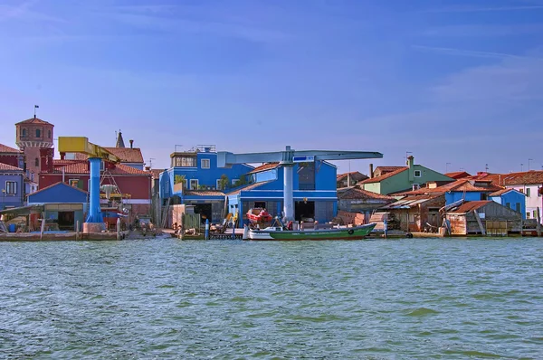 Färgstarka ön burano, nära Venedig, Italien — Stockfoto