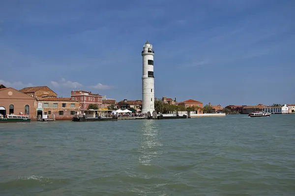 ムラーノ島の白灯台、ベニス、イタリア — ストック写真