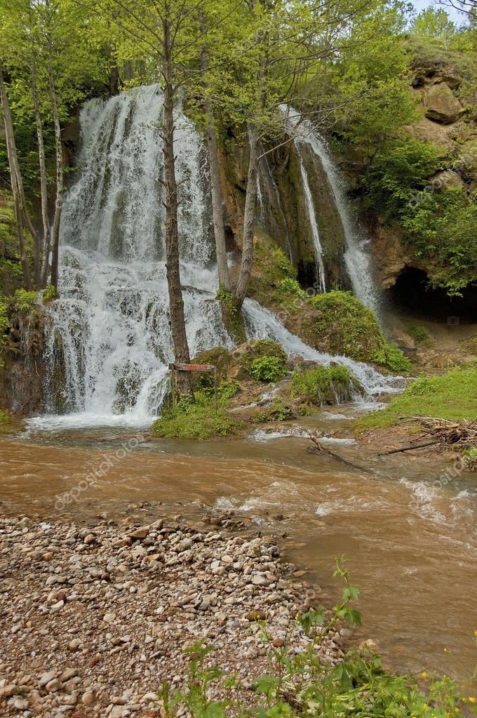 Bigar Fluss Wasserfall Serbien Stockfotografie Lizenzfreie Fotos C Intsysd 19379649 Depositphotos