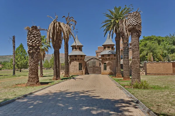 Chateau de Nates - belo lugar para repouso — Fotografia de Stock