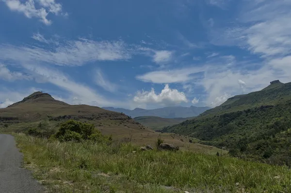 Road to Giants Castle KwaZulu-Natal nature reserve — Stock Photo, Image