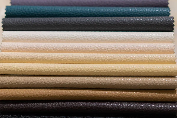 Catálogo de cuero de imitación multicolor. Textura de tela de cuero, industria textil —  Fotos de Stock