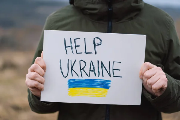 Πόλεμος της Ρωσίας εναντίον της Ουκρανίας. Ουκρανός ζητά να σταματήσει τον πόλεμο στην Ουκρανία. — Φωτογραφία Αρχείου
