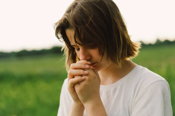 Teenager Girl Closed Her Eyes Praying Hands Folded Prayer Concept — Foto de Stock