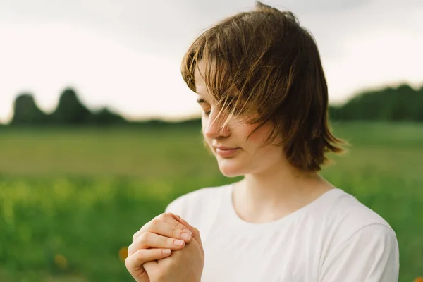 Teenager Girl Closed Her Eyes Praying Hands Folded Prayer Concept — Foto de Stock