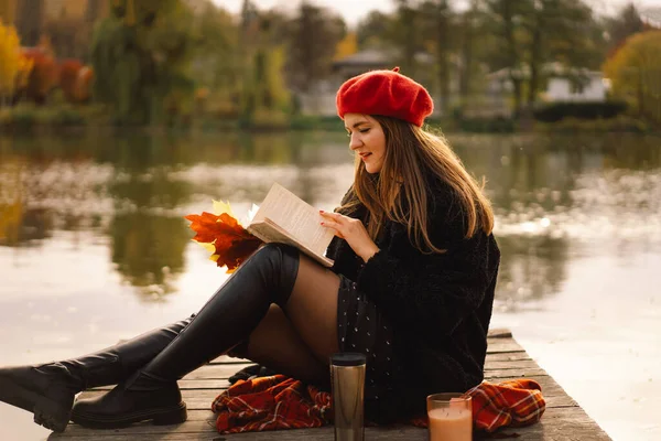 Woman Red Beret Reading Book Wooden Pontoon Autumn Season Female — Stockfoto