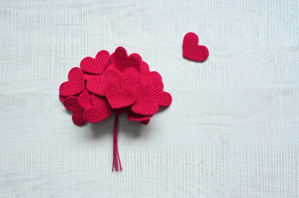 Knitted Love Hearts Grey Background Valentines Day Post Card Concept — ストック写真