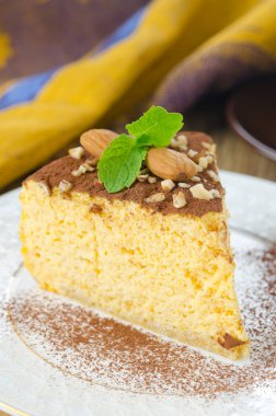 Kabak cheesecake bir parça kapatmak dikey