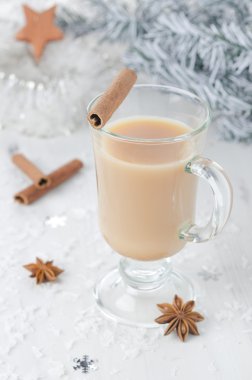 Baharat ile Hint masala çay