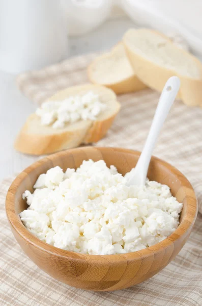 Bowl of cottage cheese — Stock Photo, Image