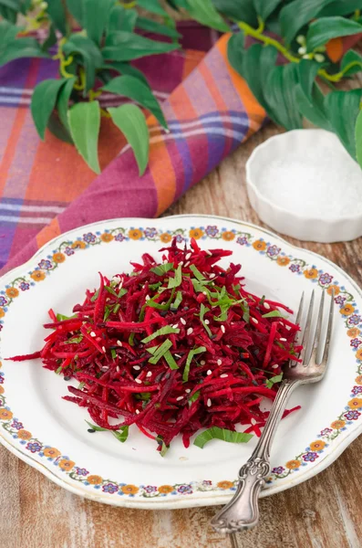 Salad of fresh beets and carrots with parsley — Stock Photo, Image