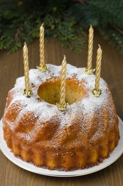 Mumlar ile portakal ve ceviz kek