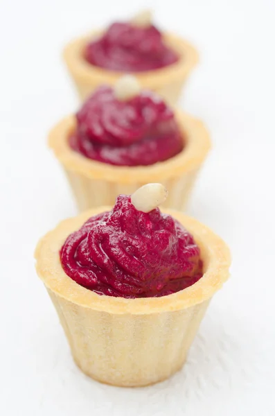Beetroot mousse in tartlets closeup — Stock Photo, Image