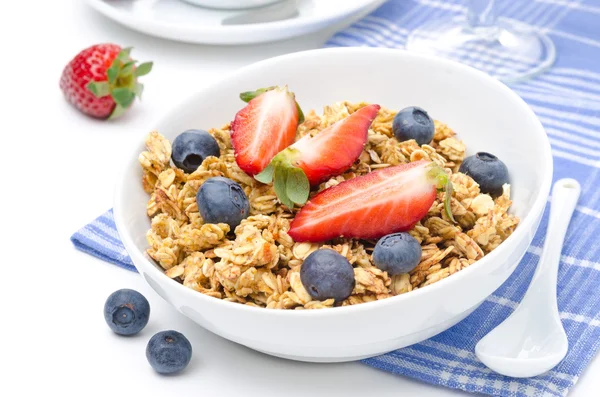 Breakfast with homemade granola and fresh berries — Stock Photo, Image