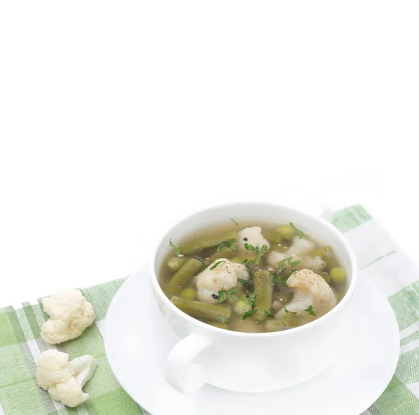 Sopa de verduras con coliflor, judías verdes y guisantes verdes — Foto de Stock
