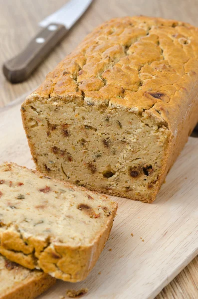 Кукурузный хлеб с сушеной паприкой — стоковое фото