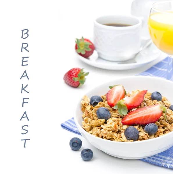 Desayuno con granola casera y bayas frescas, zumo de naranja — Foto de Stock