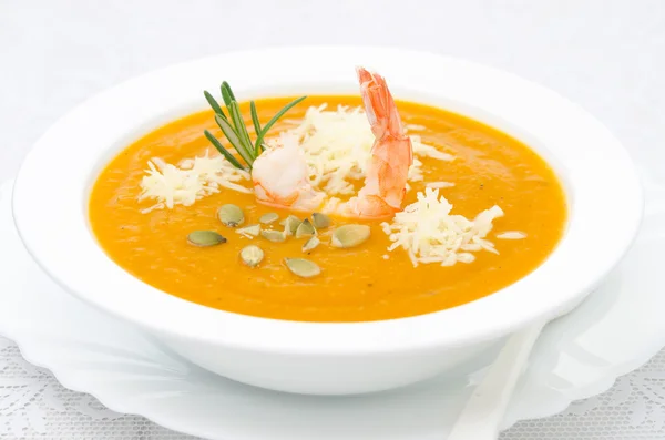 Pumpkin soup with shrimp, Parmesan and rosemary horizontal — Stock Photo, Image