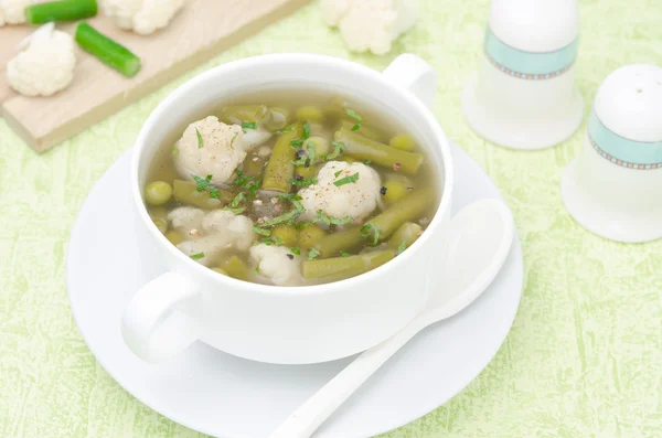 Vegetable soup with cauliflower and green beans horizontal — Stock Photo, Image