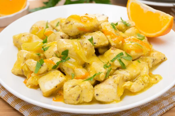 Chicken fillet with orange sauce, close-up — Stock Photo, Image