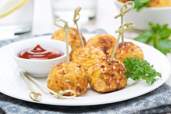 Chicken meatballs in breading with tomato sauce on the plate — Stock Photo, Image