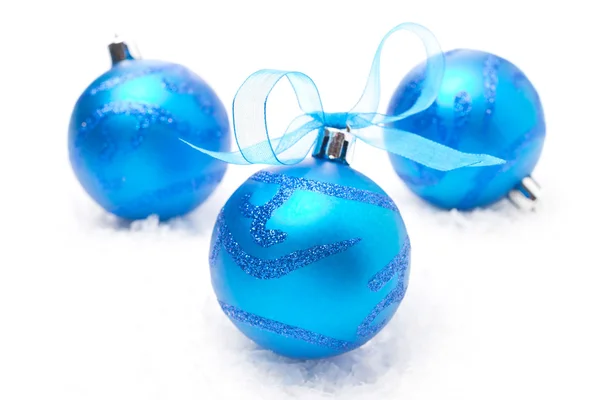 Boules de Noël bleues, isolées — Photo