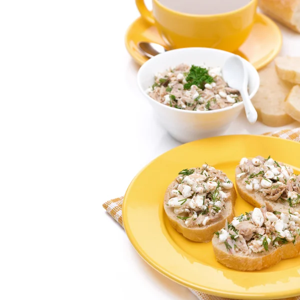 Breakfast - toasts with tuna and homemade cheese, coffee with mi — Stock Photo, Image