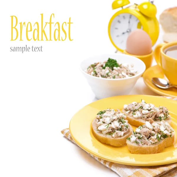 Toasts with tuna and homemade cheese for breakfast, isolated — Stock Photo, Image