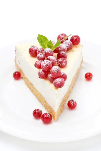 Vanilla cheesecake with red currants — Stock Photo, Image