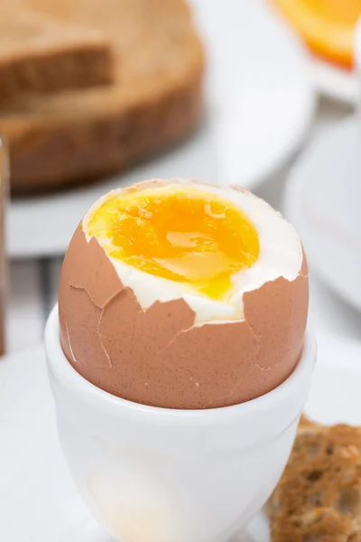 A soft boiled egg close-up, selective focus — Stock Photo, Image