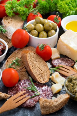 karışım-in enfes antipasti, dikey
