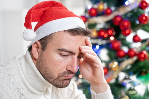Homem Triste Que Sofre Natal Ansiedade Feriado — Fotografia de Stock