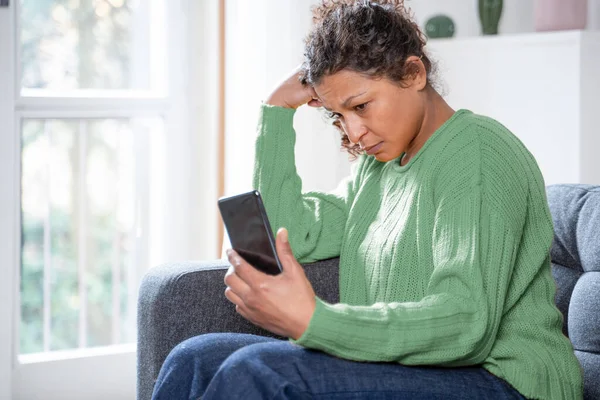 Sad Black Woman Reading Bad News Smart Phone — стоковое фото