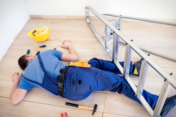 Concepto Prevención Accidentes Trabajo Trabajador Después Una Lesión Laboral — Foto de Stock