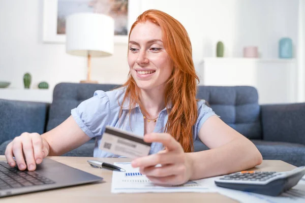 Happy Woman Using Credit Card Purchase Home — Stockfoto