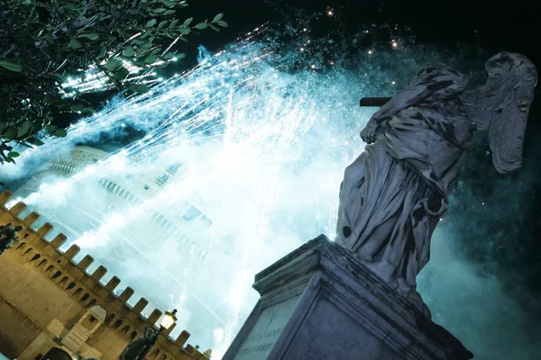 Fireworks içinde castel sant' angelo