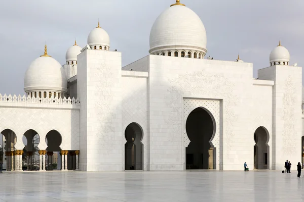Schejk zayed-moskén på abu-dhabi, Förenade Arabemiraten — Stockfoto