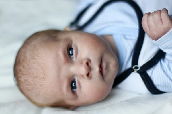 Newborn baby boy with blue eyes — Stock Photo, Image