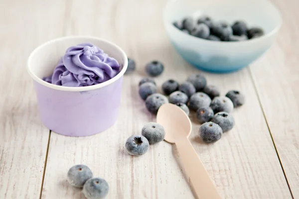 Frozen creamy ice yoghurt with whole blueberries Stock Picture