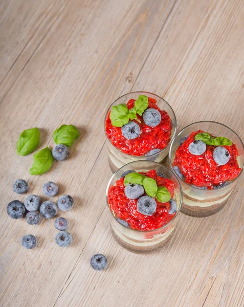 Sweet dessert tiramisu with strawberry — Stock Photo, Image