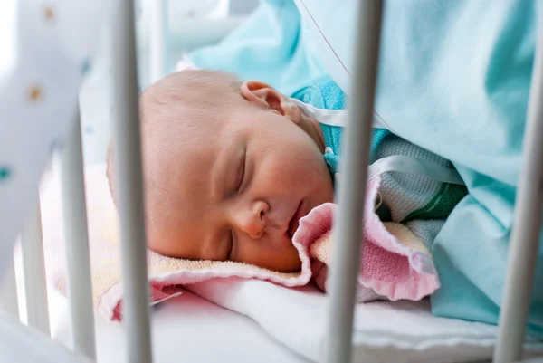 Newborn baby boy only few hours old — Stock Photo, Image