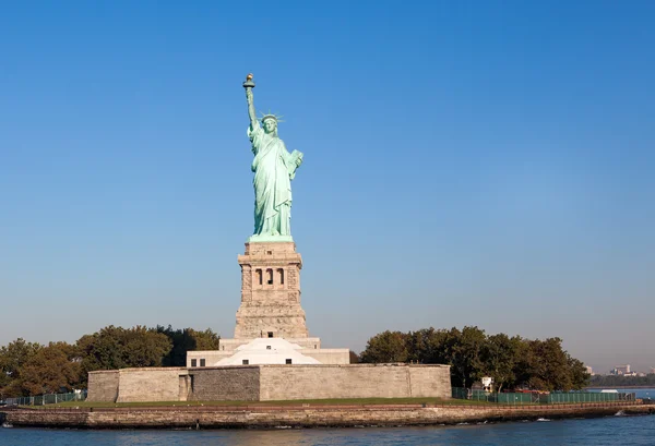 Statua wolności i Nowym Jorku — Zdjęcie stockowe