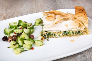 filo pasta ile pasta nefis ıspanak ve beyaz peynir