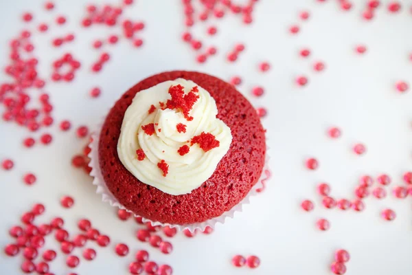 Rote Samt-Cupcakes — Stockfoto